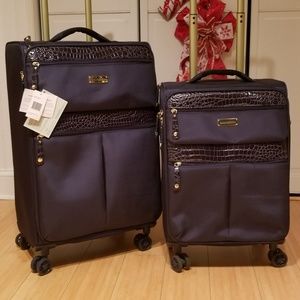 Samantha Brown luggage set, 26 inch and 22 inch